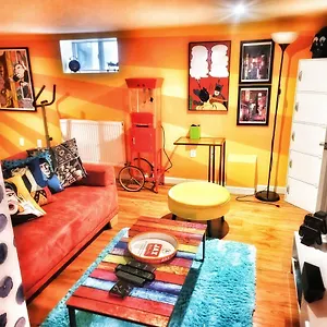 apt-bright-pop-art-inspired.hotelstorontoontario.org/